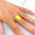 Charming Flower 21k Gold Ring