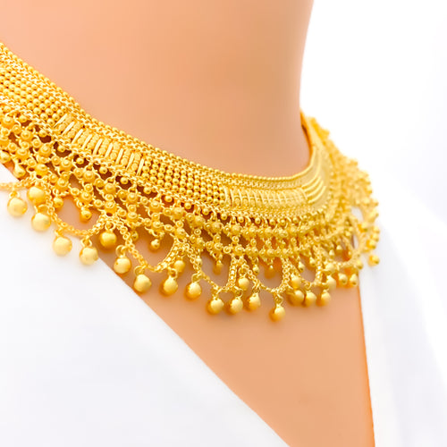 impressive-tasseled-22k-gold-necklace-set