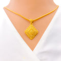 refined-diamond-shaped-22k-gold-pendant-set