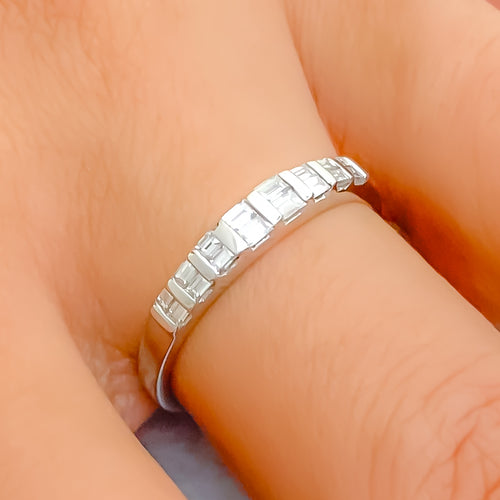 lovely-striped-18k-white-gold-diamond-ring