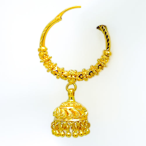 charming-22k-gold-chandelier-earrings