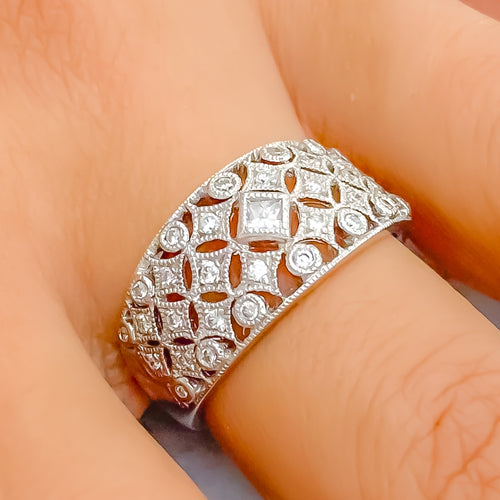 exclusive-palatial-diamond-18k-gold-ring