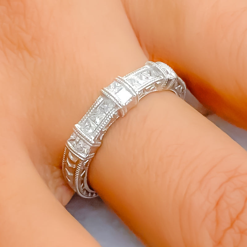 white-gold-princess-cut-diamond-18k-gold-ring