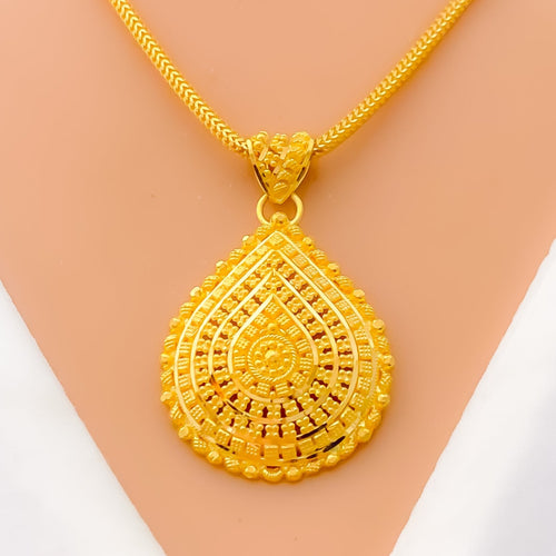 festive-stylish-22k-gold-pearl-pendant
