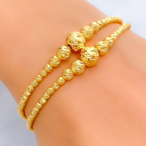 dressy-glowing-21k-gold-bracelet