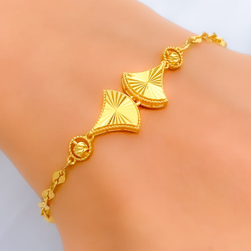 elegant-attractive-21k-gold-bracelet