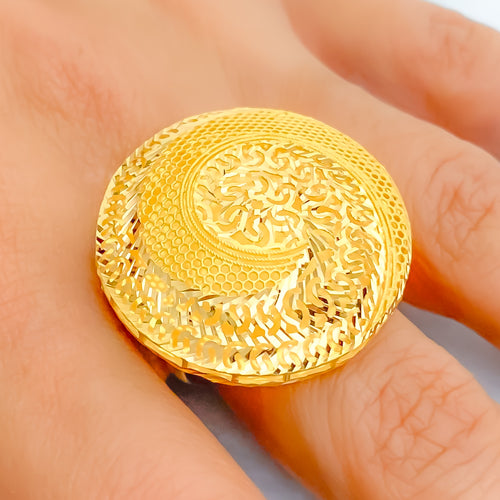 Marvelous Spiral 21k Gold Ring