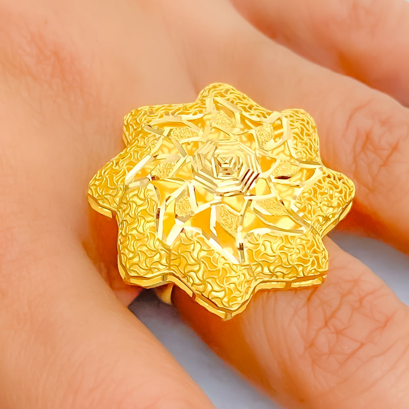 Charming Star 21k Gold Ring