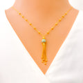 Sleek Lined 21k Gold Necklace 