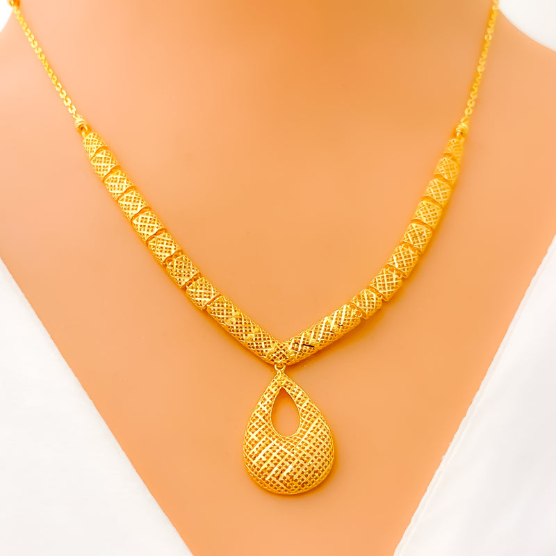 Special Sophisticated Drop 22k Gold Necklace Set