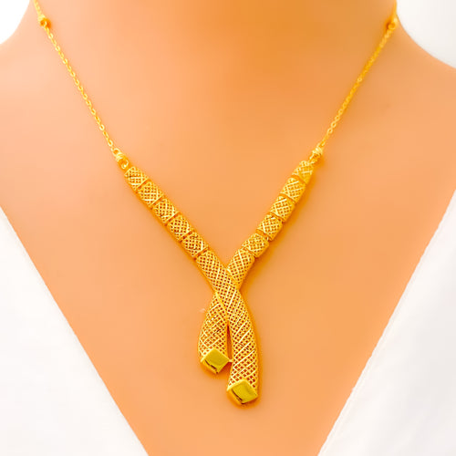 Reflective fancy 22k Gold Netted Necklace Set