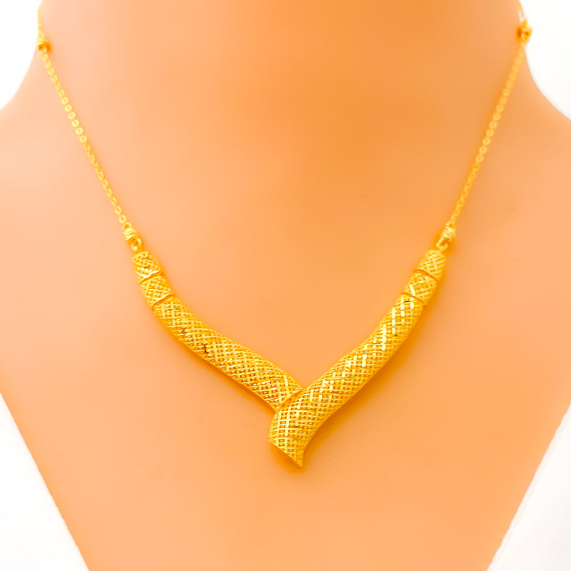 Dainty Delicate V Shaped 22k Gold Necklace Set