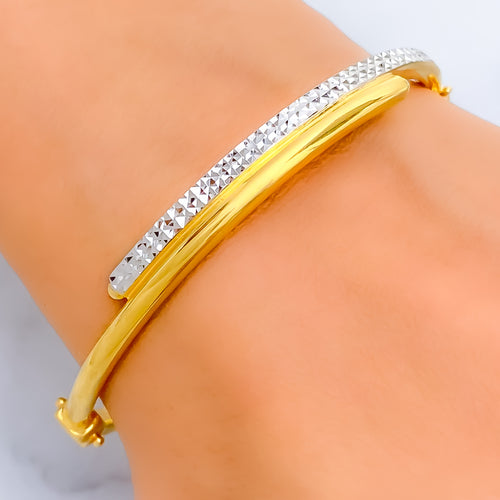 Exquisite Charming 22k Gold Bangle Bracelet 