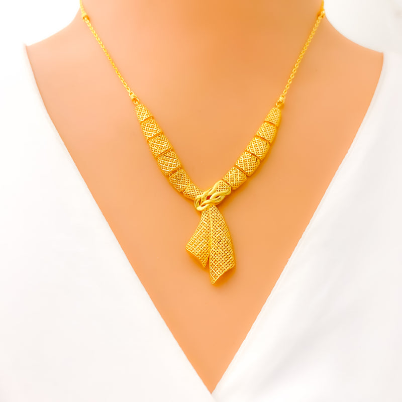 Graceful Hanging Bow 22k Gold Necklace Set