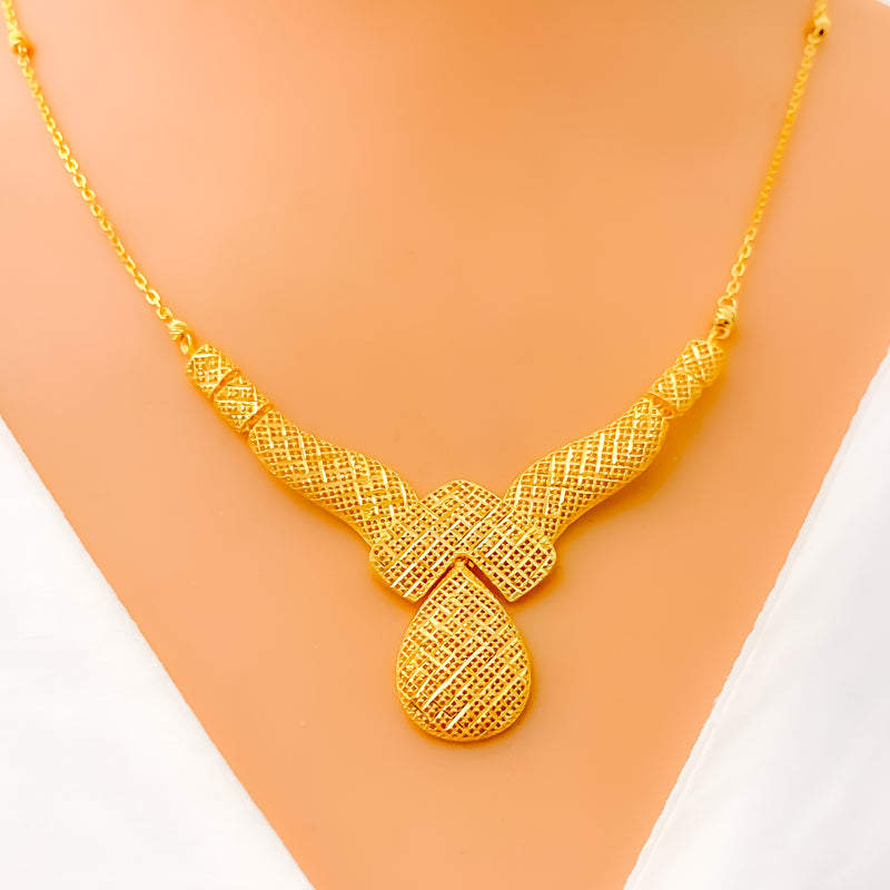 Opulent Trendy 22k Gold Mesh Necklace Set