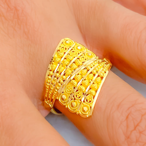 gorgeous-radiant-22k-gold-ring