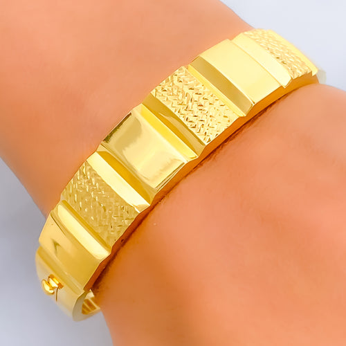 bold-ethereal-21k-gold-bangle-bracelet