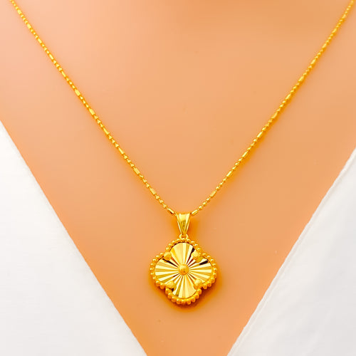 Golden Bespoke 21k Gold Clover Necklace Set