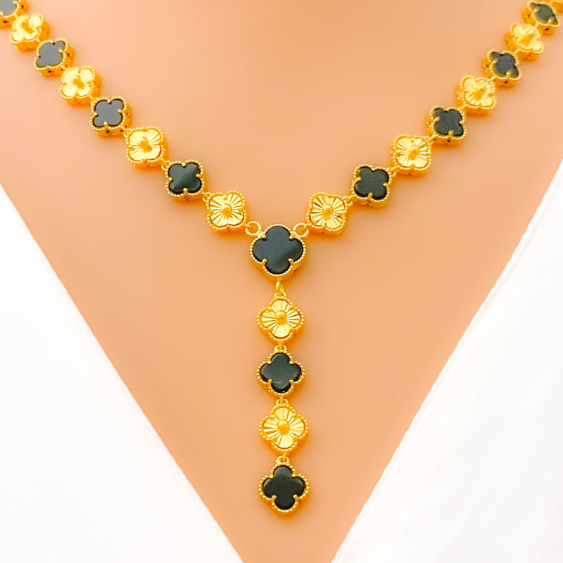 Bold Reflective 21k Gold Clover Necklace Set