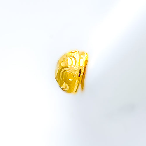 Tasteful Curved 22k Gold Top Earrings 