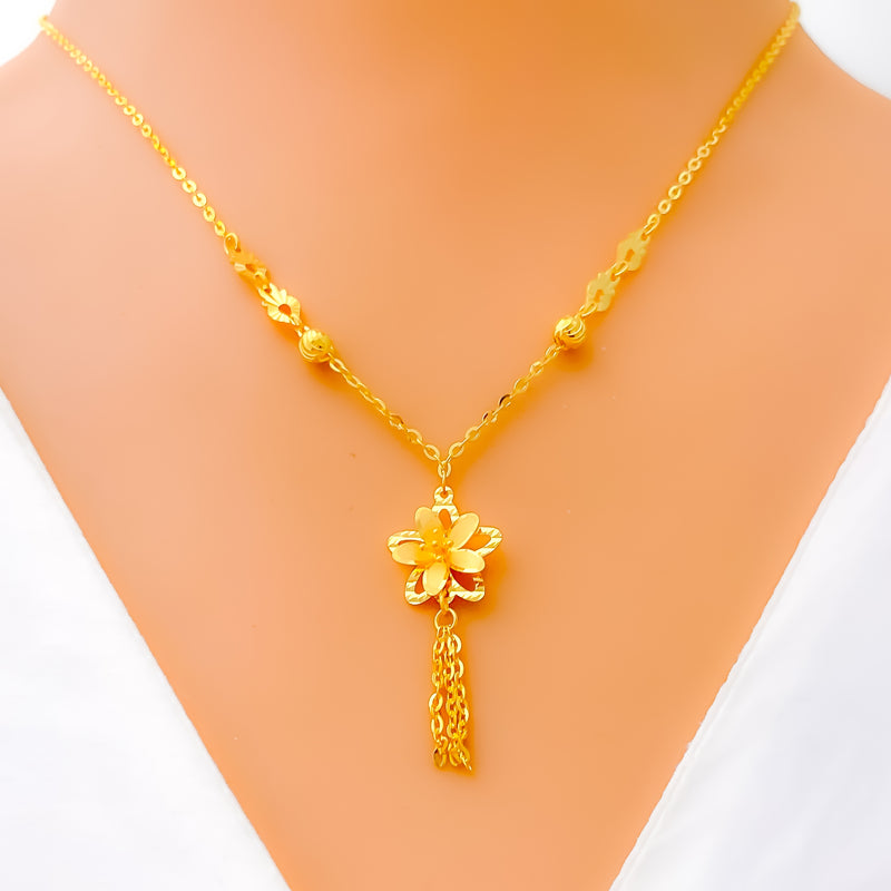blooming-stylish-22k-gold-necklace-set