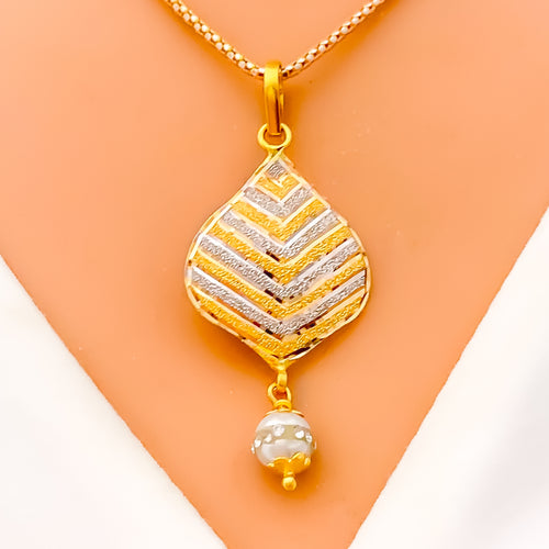 Shimmery Striped Leaf 22k Gold CZ Pearl Pendant Set 