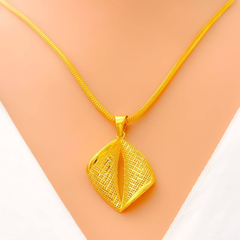 Adorned Dressy 22K Gold Pendant Set