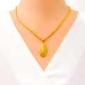 Rich Oval 22K Gold Pendant Set