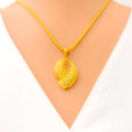 Vivid Lustrous 22K Gold Pendant Set