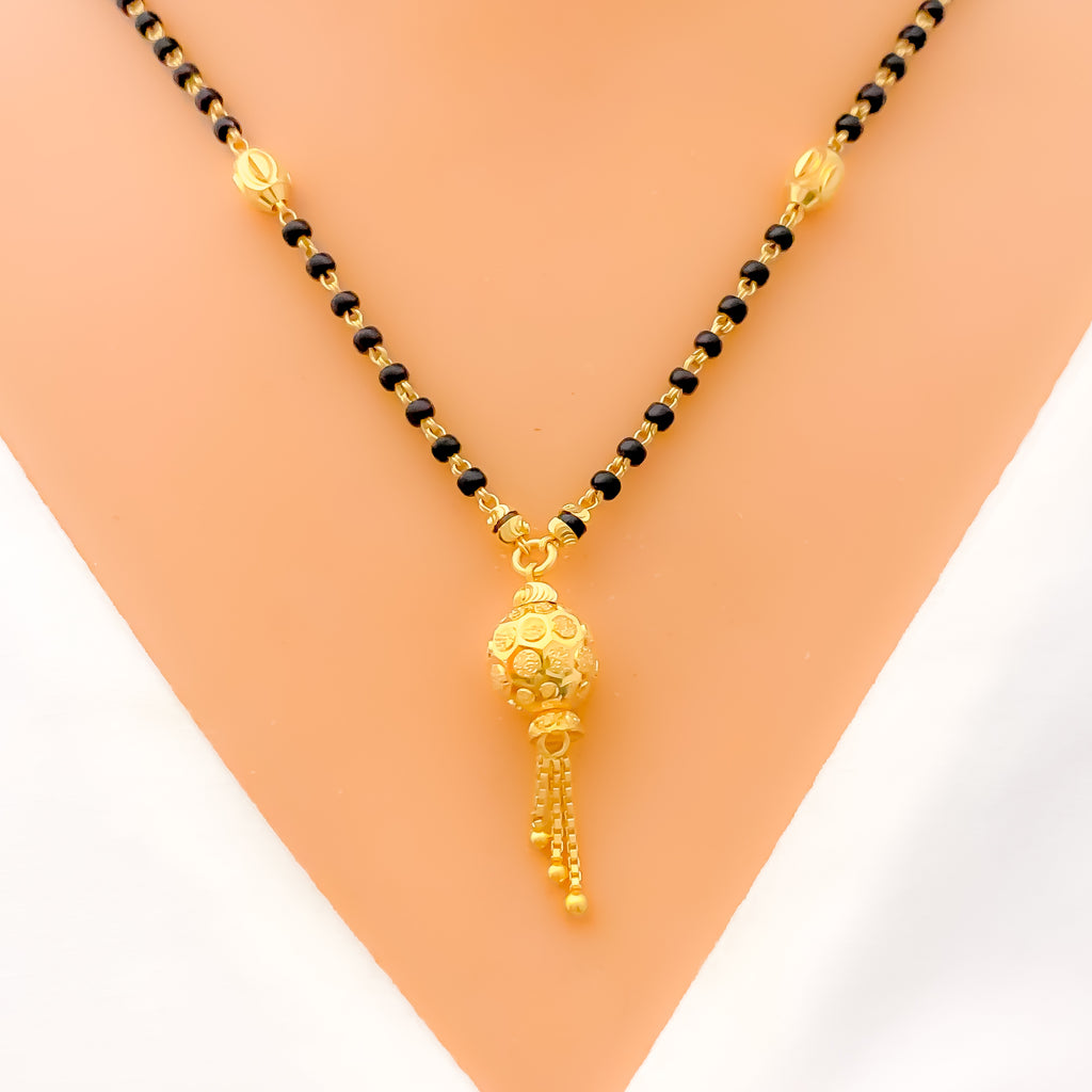Stylish Dangling Orb Chain 22k Gold Mangal Sutra – Andaaz Jewelers