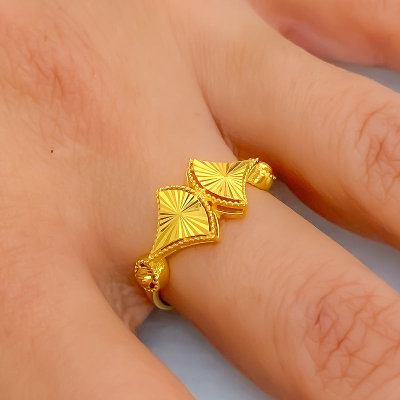 Glowing Festive 21k Gold Ring