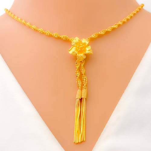 Glamorous Twisted Floral 22k Gold Dangling Necklace Set