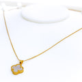 Stylish Stunning 21k Gold Clover Pendant W/Chain 