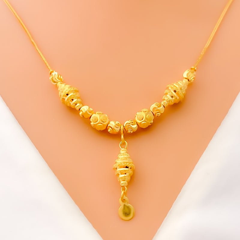 stylish-brilliant-21k-gold-necklace