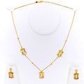 Lavish Twinkling 21k Gold Alluring Necklace Set 