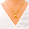 Edgy Lustrous 21k Gold Fanned Necklace Set 