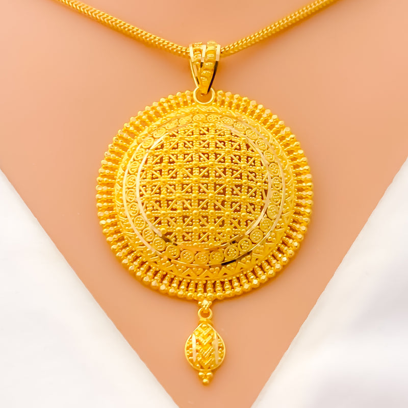 Extravagant Checkered Dome 22k Gold Pendant Set 