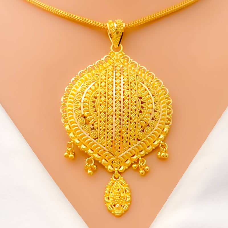 Intricate Heirloom 22k Gold Tasseled Pendant Set 