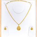 Sparkling Netted Leaf 22K Gold Pendant Set