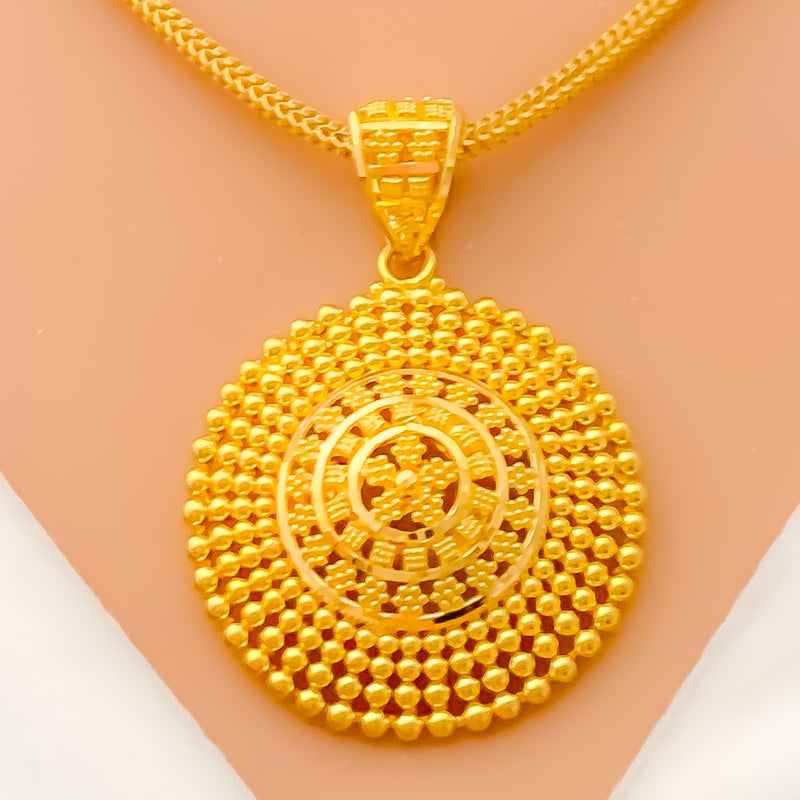 lovely-etched-22k-gold-pendant-set