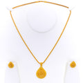 radiant-ornate-22k-gold-pendant-set