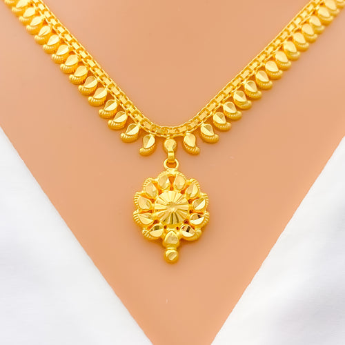 Attractive Dangling Flower 22k Gold Necklace 