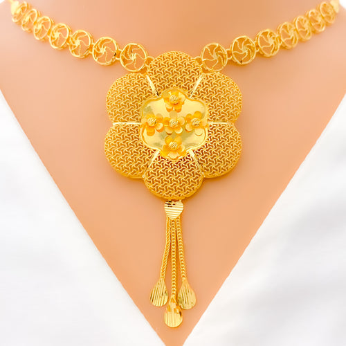 Gorgeous Mesh Flower 22k Gold Necklace Set 