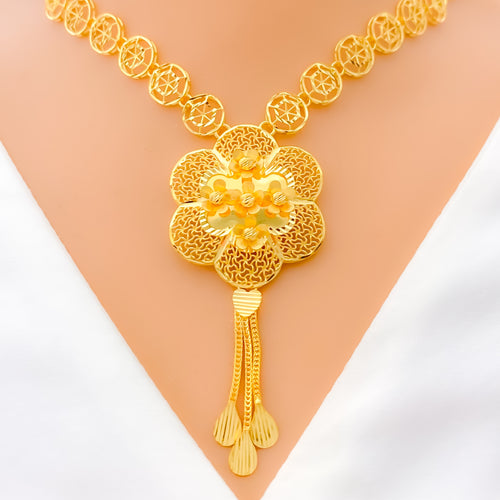 Tasteful Trendy 22k Gold Necklace Set 