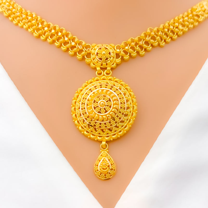 Decorative Paisley Accented 22k Gold Necklace Set