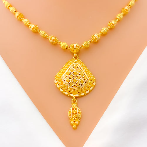 Tasteful Intricate 22k Gold Chandelier Necklace Set