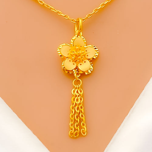 Delicate 22K Gold Floral Pendant Set