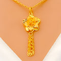 Fashionable 22K Gold Floral Pendant Set