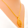 Stunning Striped Oval 22K Gold Pendant W / Chain 