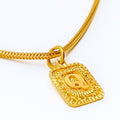 glistening-q-22k-gold-letter-pendant